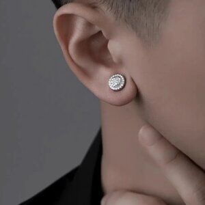 Luxury round silver men's earrings with stones